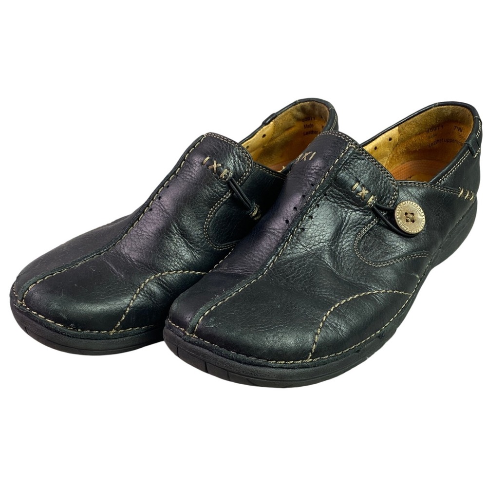 Clarks Structured Shoes Womens 7W Black Leather Slip On Career Office Everyday‎